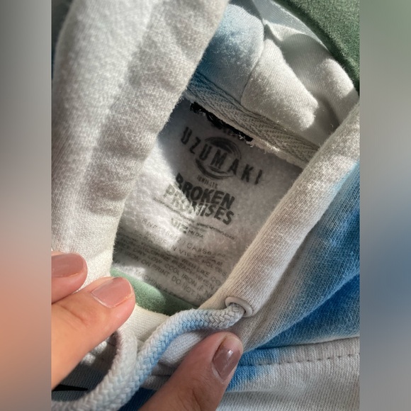 Broken Promises x Junji Ito Twisted Souls Blue & White Tie Dye Hoodie - Picture 3 of 7